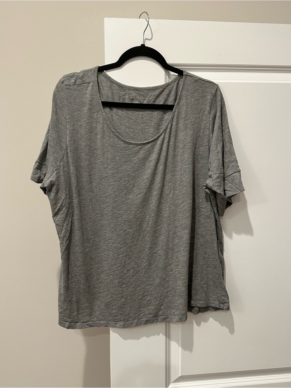 Cato Classic Women's 22/24W Crewneck Tee - Gray - Picture 1 of 4
